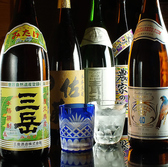 充実したお酒をご用意！ビール・厳選焼酎・オリジナル焼酎ハイボール・サワー・カクテルなど通常飲み放題の内容もとっても充実。なかなか出ない珍しい焼酎なども取り揃えてますますので是非飲み比べてみてください。