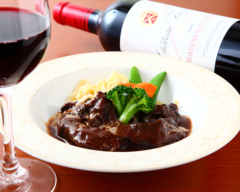 濃厚　牛ほほの赤ワイン煮込み