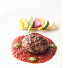 黒毛和牛と国産豚肉のハンバーグ赤ワインデミグラスソース