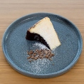 ランチ女子会にもぴったりの店内はでは、ケーキや季節のジェラートなど、女子会にぴったりなランチメニューをお召し上がりいただけます♪