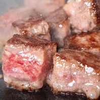当店の名物！鉄板料理の数々…