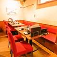 大小様々なテーブル席があります。【赤坂見附でお食事処、飲み会を実施するお店をお探しなら北海道へ】