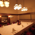 ゴールドルームご接待や、大切なお客様との会食にご利用頂いております■5.3m×4.5mの完全個室■着席12名様まで■立食20名様まで