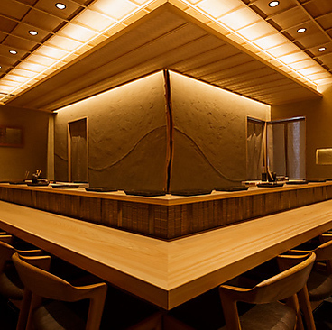 鮨 あまと 裏難波の雰囲気1