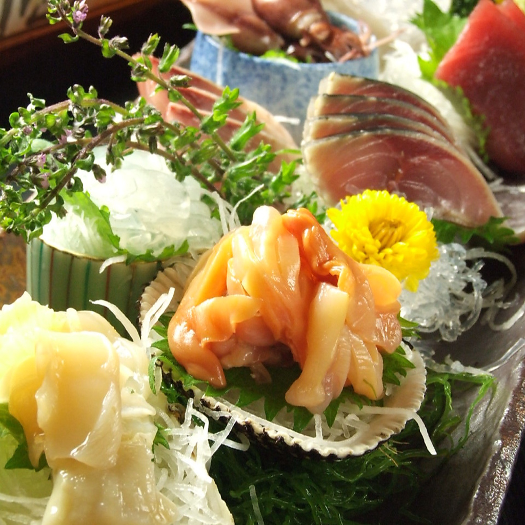 毎朝市場より仕入れた旬の魚介類が自慢！本格海鮮居酒屋です。