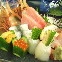 新鮮鮮魚の刺身盛り合わせ