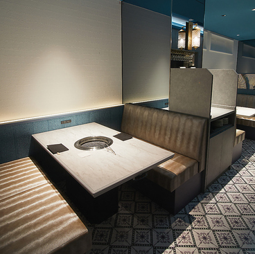 銀座焼肉 Salon de AgingBeef サロン ド エイジングビーフの雰囲気1