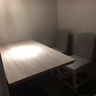 接待や特別な時間に◎最大8名様までの完全個室をご用意