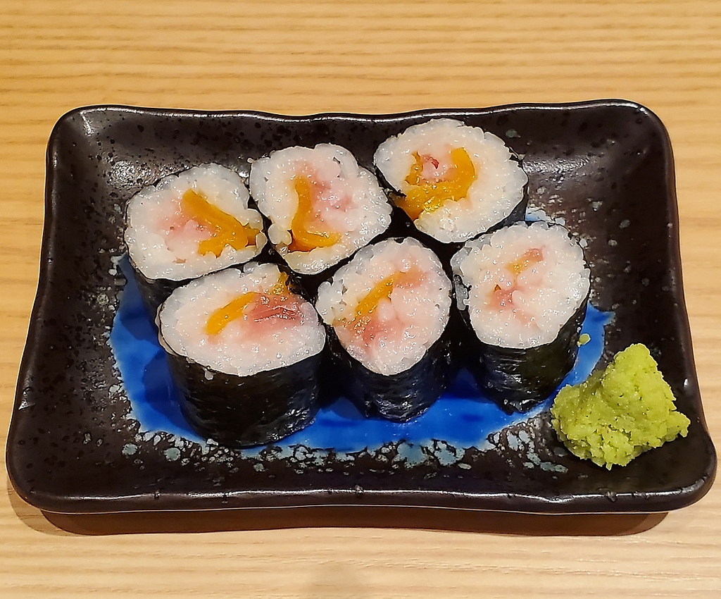 巻物さん兄弟の次男坊です。長男、三男はさてさて。