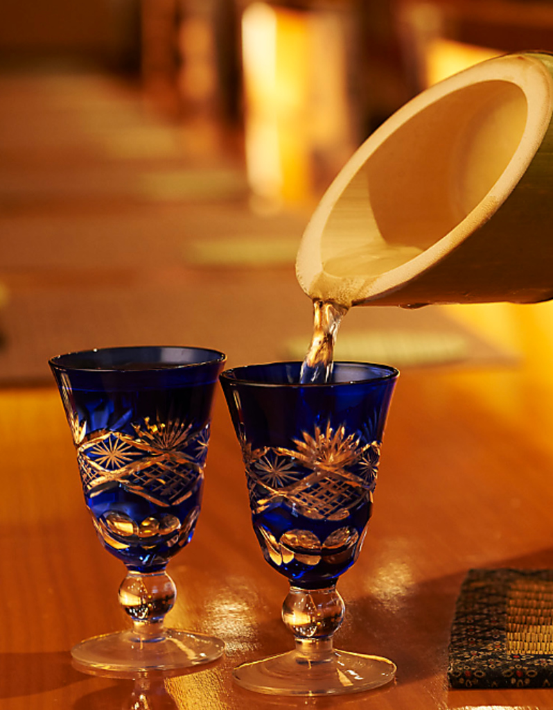 【おすすめ】銘酒を竹酒で楽しむ、趣とともにまろやかな味わいを