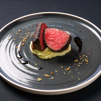 低温調理したこだわりお肉料理を多数ご用意!!