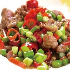 羊肉の辛みそ炒め