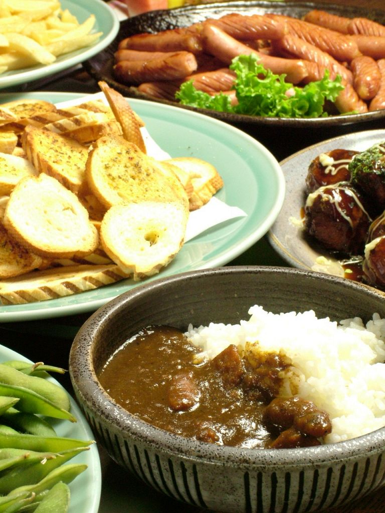 【洋食】子供から大人迄楽しめるカレーやたこ焼きにウィンナー他