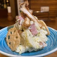 エリンギの唐揚げと厚切りベーコンと白菜のポテサラ