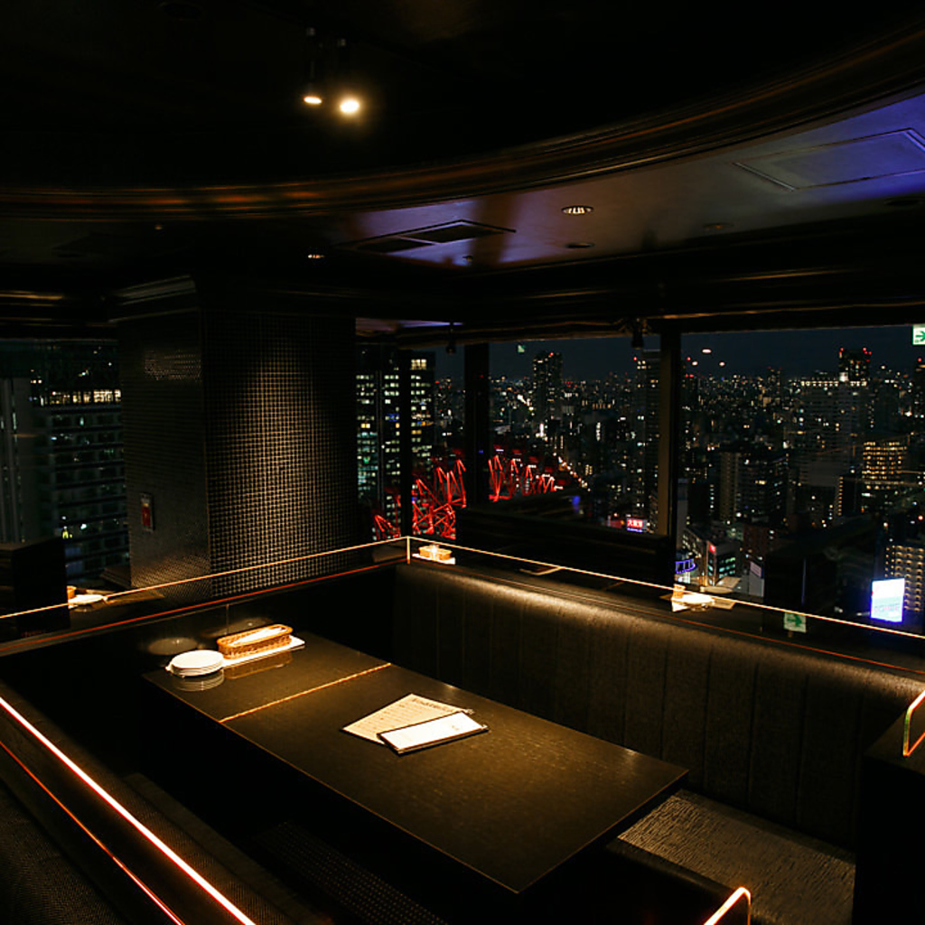 デートにおすすめ！地上１３０Ｍからの大阪の夜景が一望♪