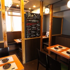 ▼3階テーブル席▼　お席結合可能となっておりますのでご宴会も対応できます！お気軽にご相談ください★各種ご宴会にもご対応いたします！【3階フロア：4名様席×2卓/3名様席×2卓/2名様席×2卓】