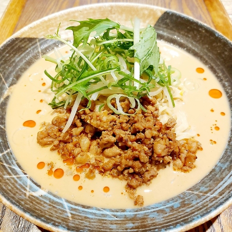 冷やし担々麺！あります！材料が無くなり次第終了します。お早めにお越しくださいね。