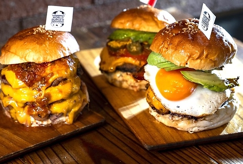 WORLD BURGER 浜松駅前店の写真