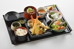 豪華でボリューム満点！大人気のランチ