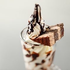チョコレートパフェ