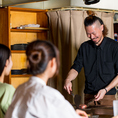 【★お店の魅力★】腕利きの店主が鉄板で熱々の料理を調理♪