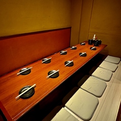 10名様利用可能な大型テーブル◎歓送迎会や宴会に！禁煙席
