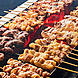 【ハーブ豚】を使った豚バラ串！九州産鶏肉の炭火焼き