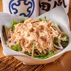 蒸し鶏とおぼろ豆腐の胡麻サラダ