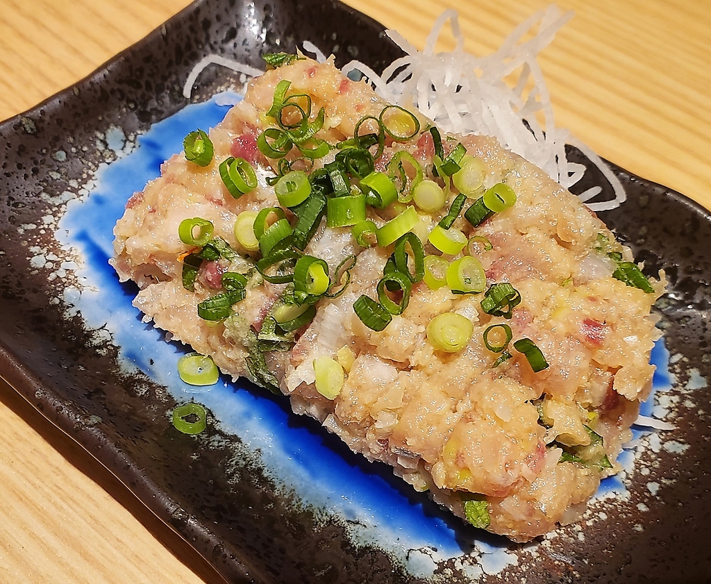 隠れ人気の　なめろう　日本酒にあいます。