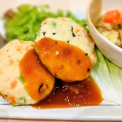 豆腐ハンバーグと彩り野菜のマリネ