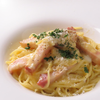 香り豊かな自慢のオリジナルパスタ