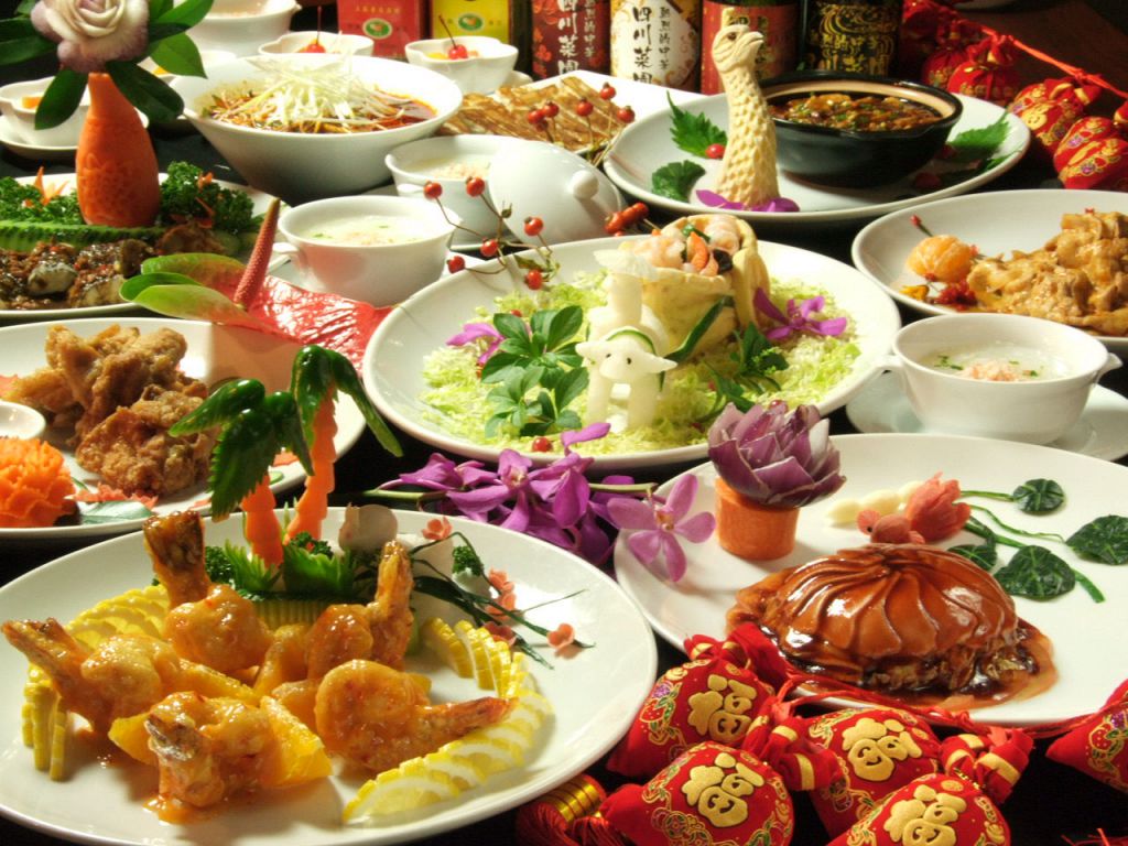 超ボリューム！フカヒレ、燕の巣など高級食材たっぷり！飲み放題付きコース各種ご用意！