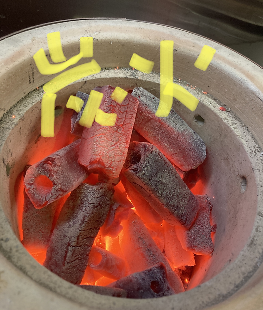 やっぱり遠赤外線。火で焼くのでなくて、熱で焼く。なので旨味が落ちません