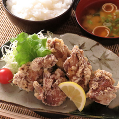 鶏のから揚げ