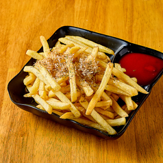 まぐろ節香るポテトフライ