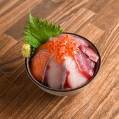 キラクニの海鮮丼