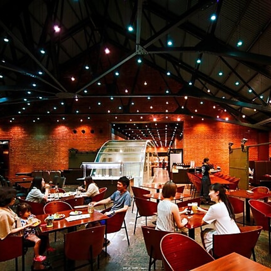 赤レンガのオシャレな空間は様々なシーンでご利用可能です☆大人数にもお応えします☆