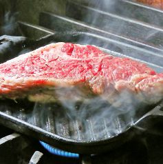 がっつり食べたい方にはジューシーなお肉も！！