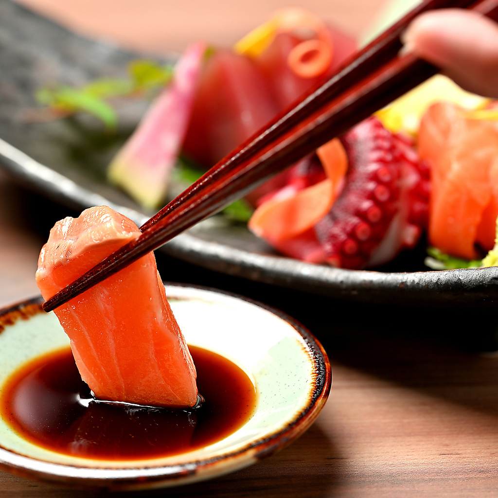 鶏料理が苦手な方へは海鮮や飛騨牛のメニューもございます。