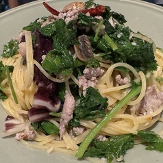 Primopiatto Pasta　自家製サルシッチャとクセ強野菜のペペロンチーノ