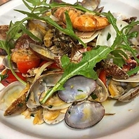 新鮮な魚介の旨みがたっぷり！絶品ペスカトーレ