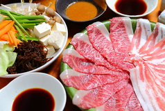 沖縄料理と美味いもん てぃーだむーんのコース写真