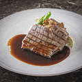 料理メニュー写真&nbsp;国産牛ロース肉のグリル マルサラワインソース