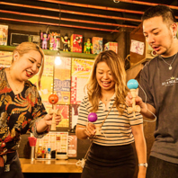 「ダンス完コピ」「水槽コインチャレンジ」で会計無料？