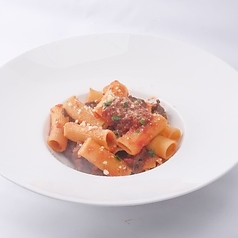 牛肉のラグーソース リガトーニ