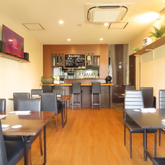 小規模の宴会にはコースのご利用がオススメです。ご人数などのご相談、ご要望は、お気軽に当店までご相談ください。皆様のご来店心よりお待ちしております。