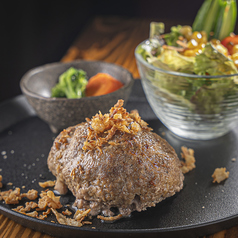 旨味あふれる特製手ごねハンバーグ