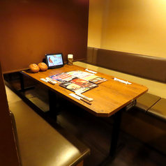 都会の喧騒を忘れさせる落ち着いた空間をご提供！デートや女子会にもおすすめなお席をご用意しております♪亀戸から徒歩4分とアクセスも抜群です！ぜひ亀戸にお越しの際は、当店自慢のしゃぶしゃぶをぜひご賞味くださいませ。