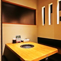 席間隔も十分ございますので、お席で美味しい焼肉をお楽しみください。