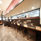 全席に電源が完備されています◎スマートフォンの充電や、PCでの作業も可能です♪